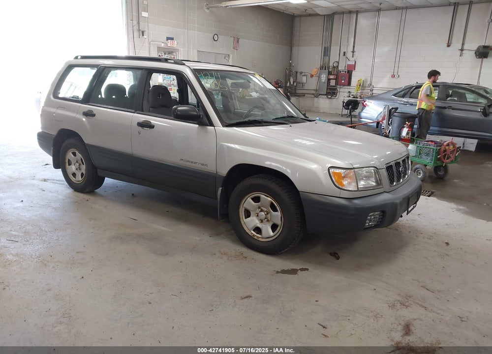 2001 SUBARU FORESTER L VIN: JF1SF63531G703379