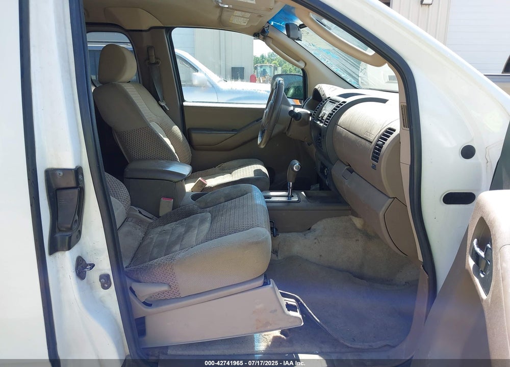 2005 NISSAN FRONTIER VIN: 1N6AD06U25C414001