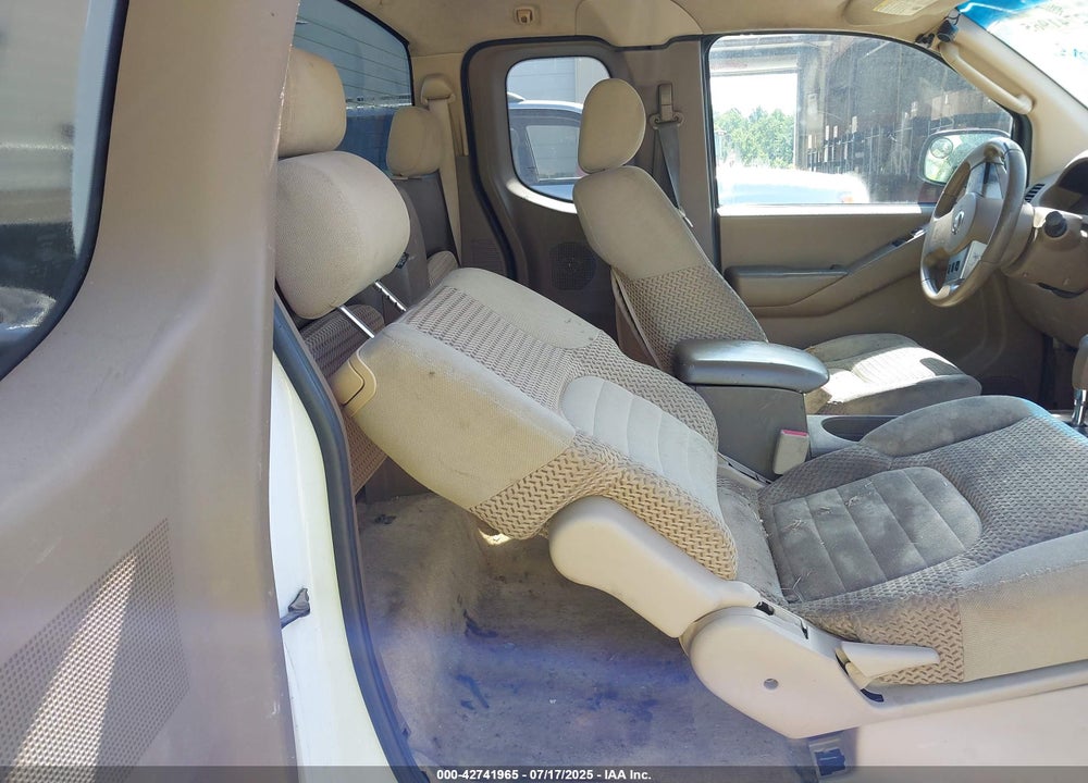 2005 NISSAN FRONTIER VIN: 1N6AD06U25C414001