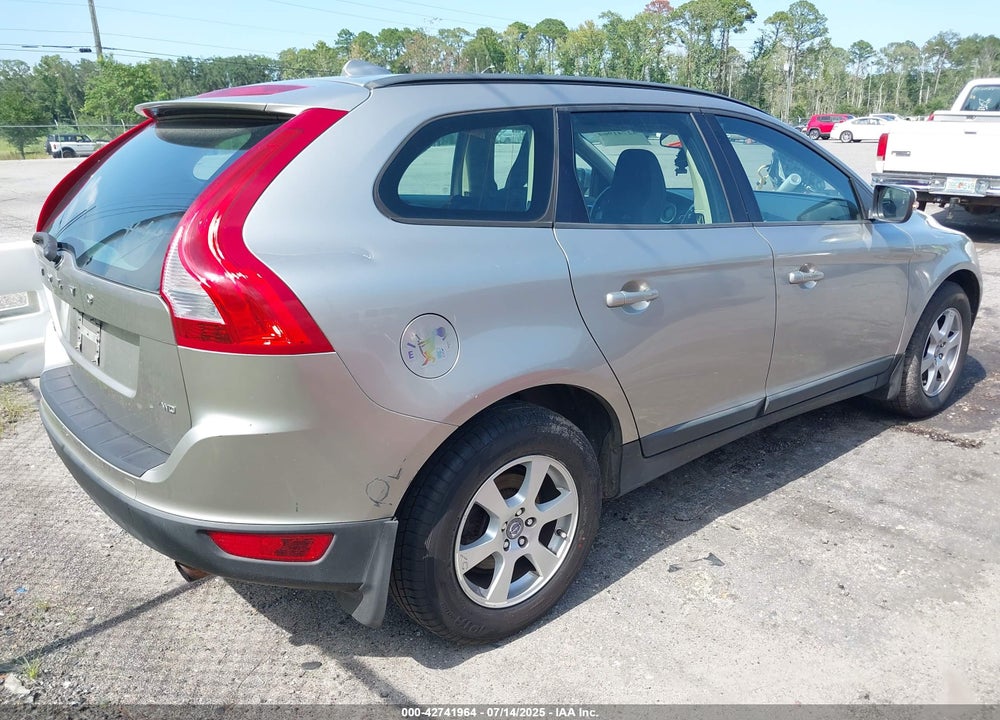 2011 VOLVO XC60 VIN: YV4940DZ3B2181569