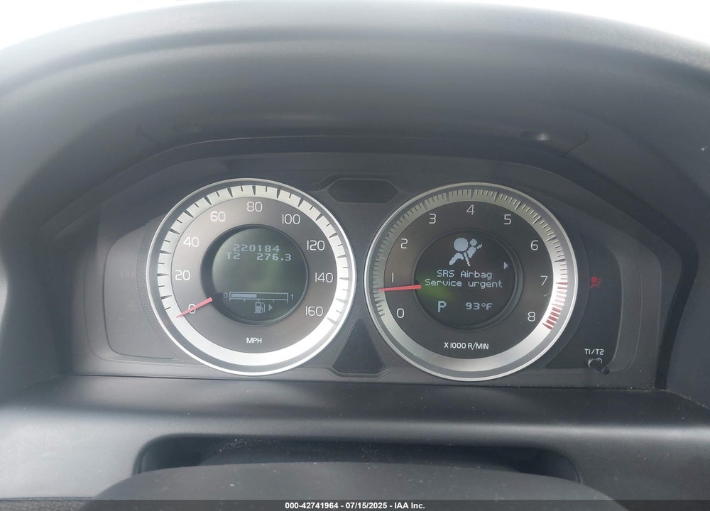2011 VOLVO XC60 VIN: YV4940DZ3B2181569