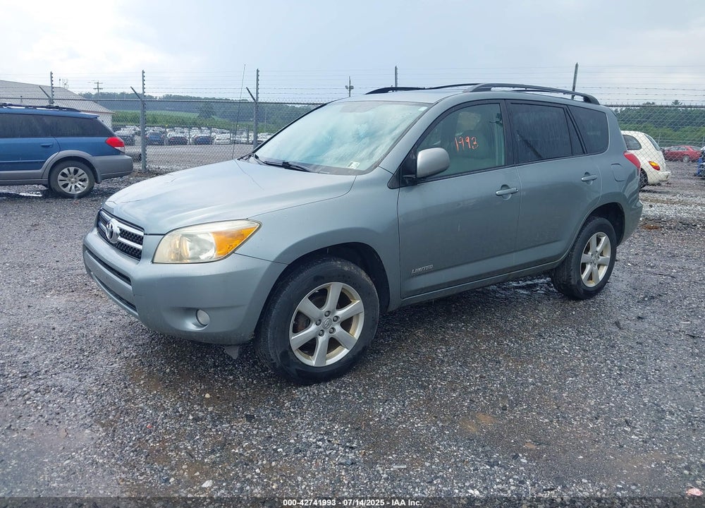 2008 TOYOTA RAV4 VIN: JTMBD31V686085900