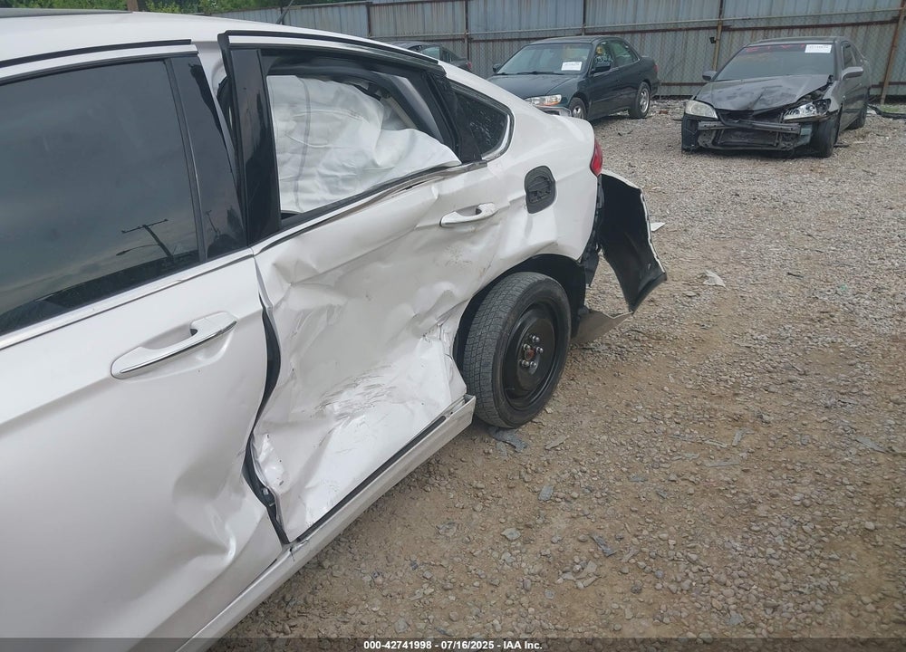 2017 FORD FUSION VIN: 3FA6P0D96HR239830
