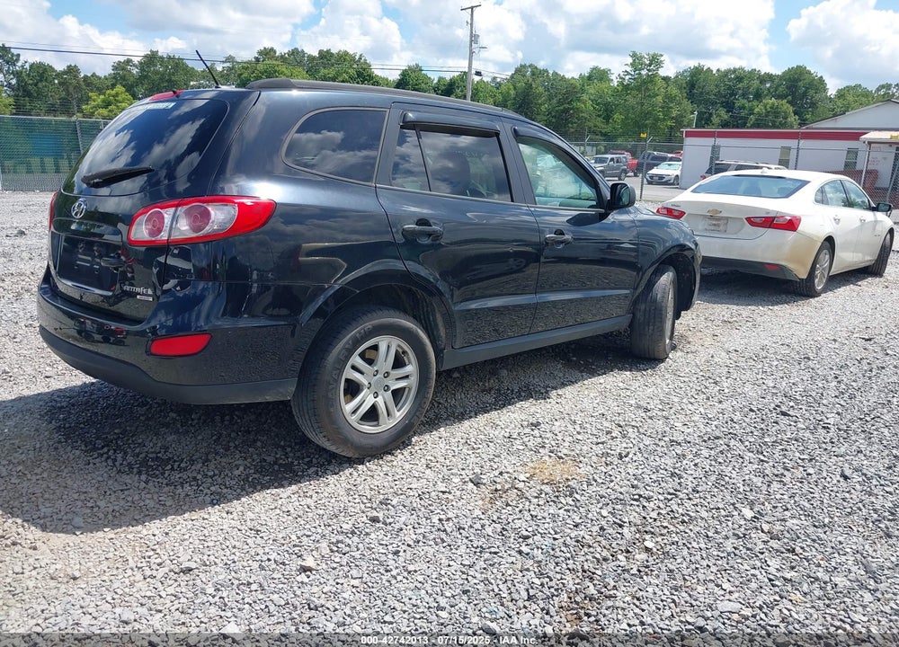 2011 HYUNDAI SANTA FE VIN: 5XYZGDAB1BG032348