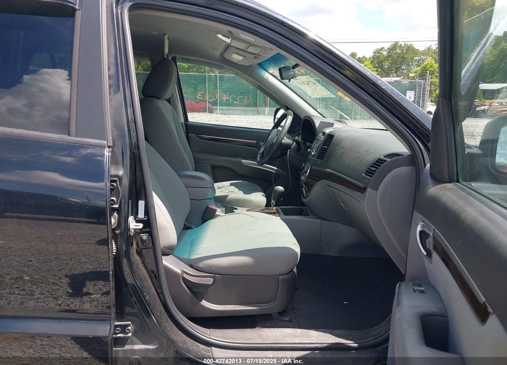 2011 HYUNDAI SANTA FE VIN: 5XYZGDAB1BG032348