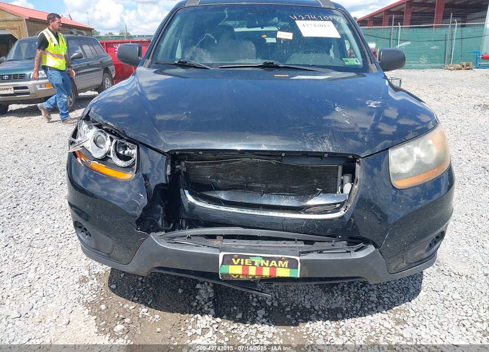 2011 HYUNDAI SANTA FE VIN: 5XYZGDAB1BG032348
