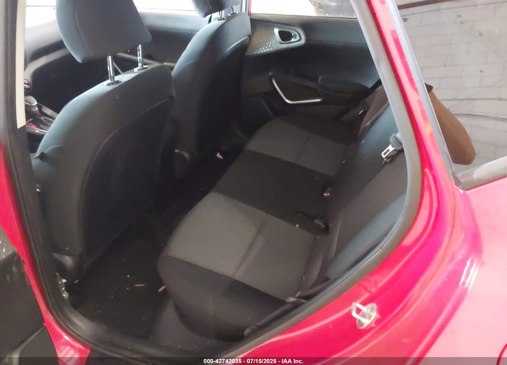 2020 KIA SOUL VIN: KNDJ23AU9L7037643
