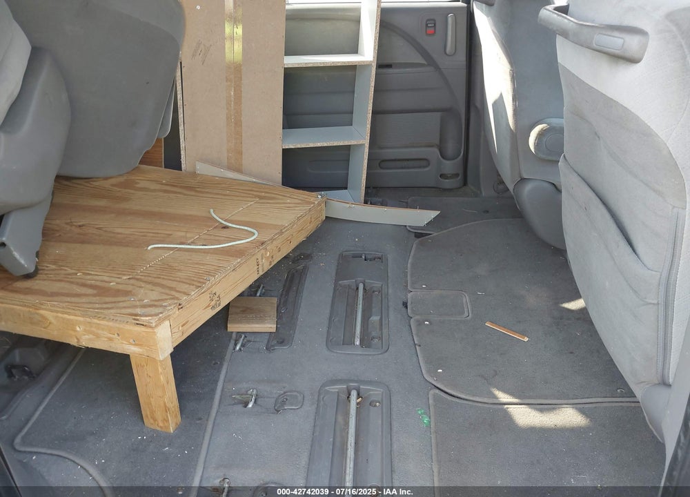 2009 HONDA ODYSSEY LX VIN: 5FNRL382X9B049310
