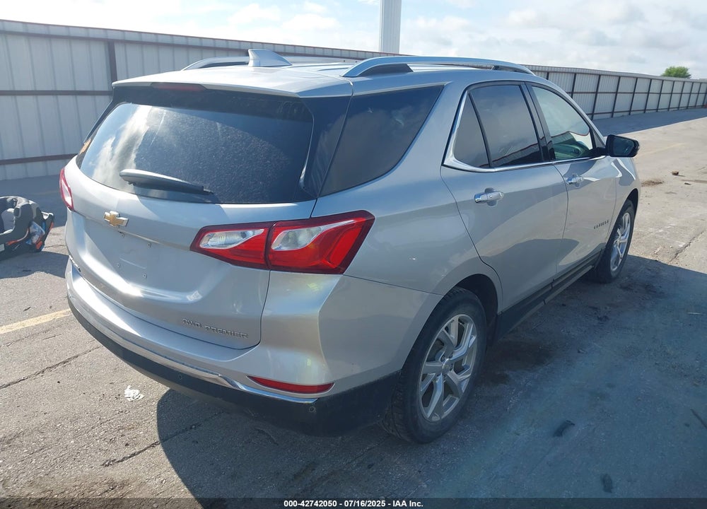 2019 CHEVROLET EQUINOX VIN: 2GNAXXEV3K6223647