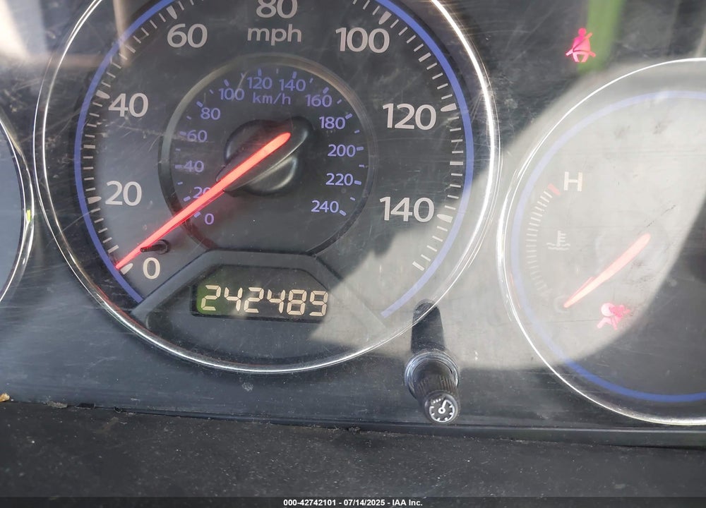 2003 HONDA CIVIC LX VIN: 2HGES16503H525697