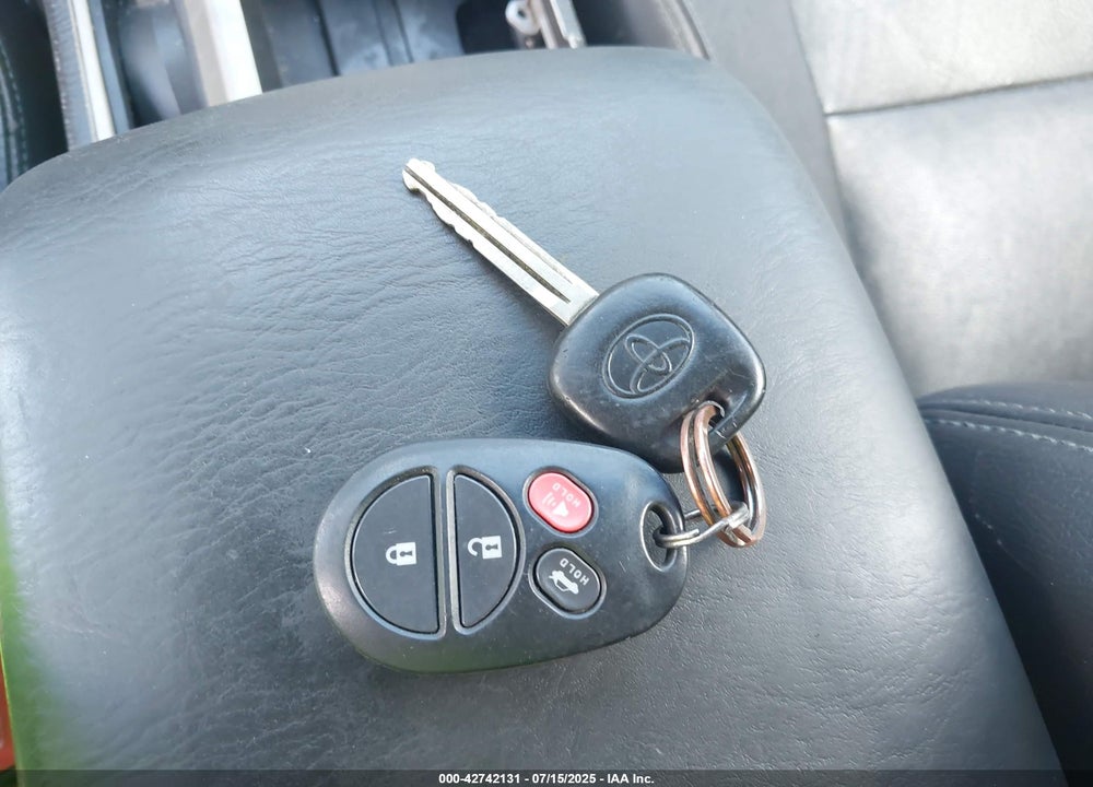 2007 TOYOTA CAMRY VIN: 4T1FA38P07U120423