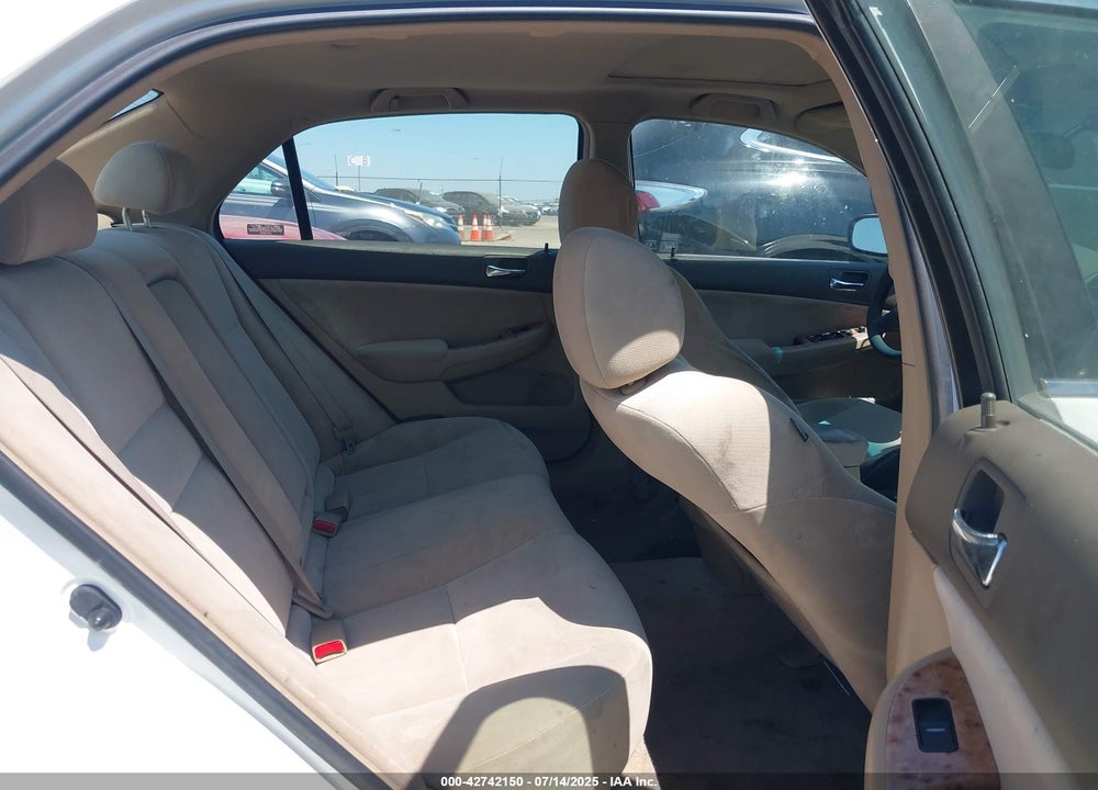 2004 HONDA ACCORD 2.4 EX VIN: JHMCM56664C031864