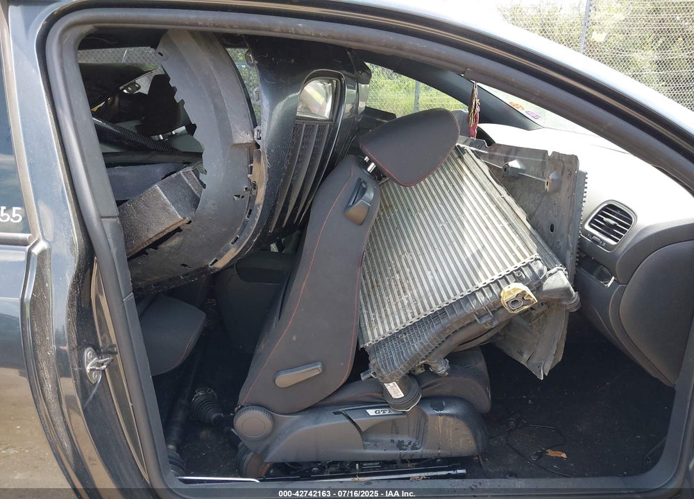 2012 VOLKSWAGEN GTI VIN: WVWEV7AJ9CW018487
