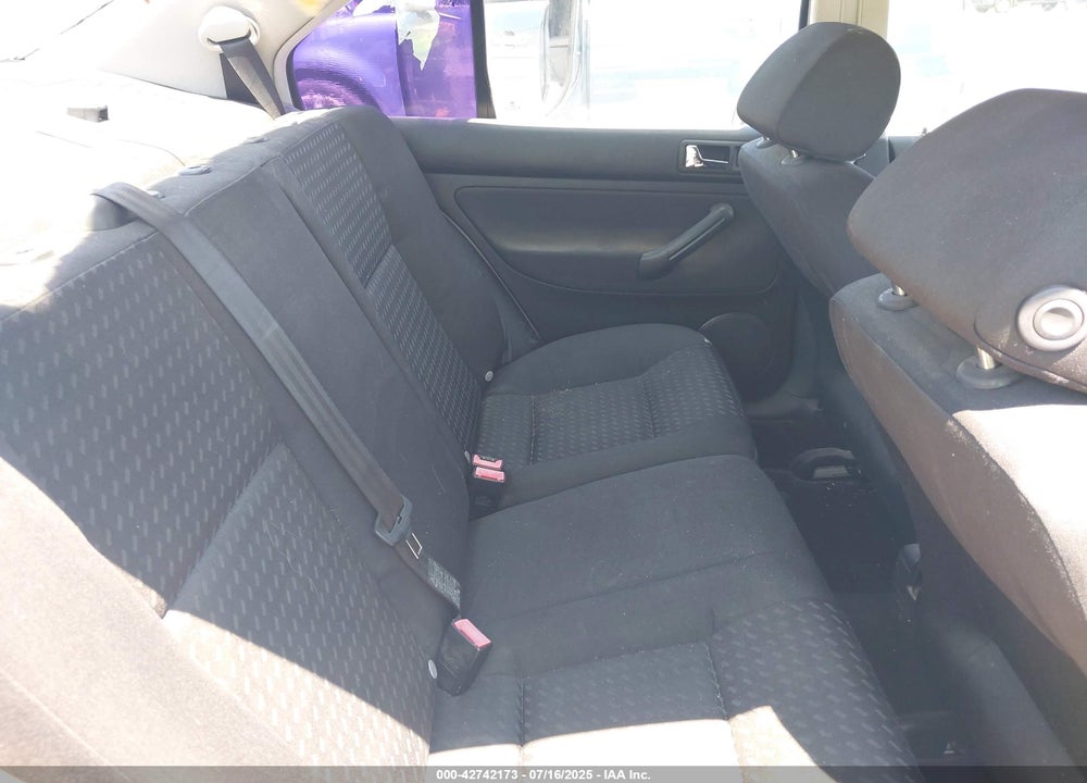 2004 VOLKSWAGEN JETTA GL VIN: 3VWRA69M44M041485