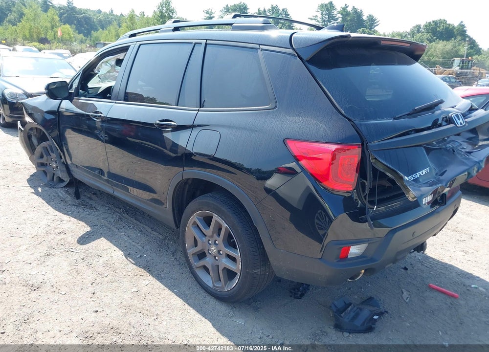 2022 HONDA PASSPORT VIN: 5FNYF8H5XNB016246