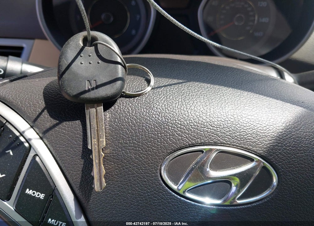 2012 HYUNDAI ELANTRA VIN: KMHDH4AE0CU462384