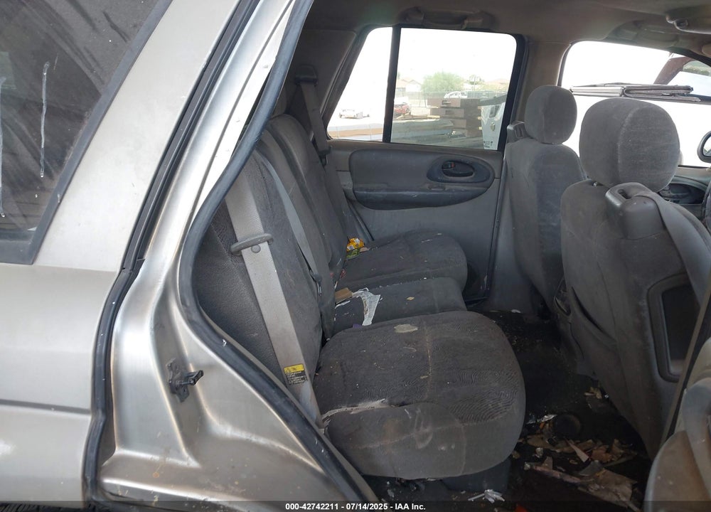 2003 CHEVROLET TRAILBLAZER LT VIN: 1GNDS13S732362468