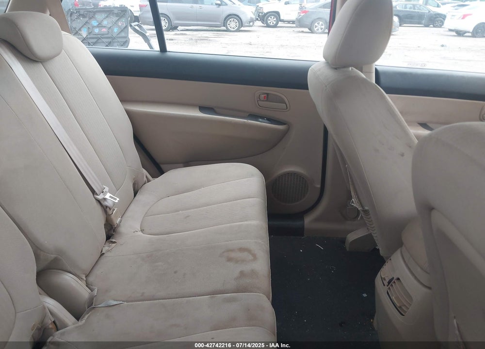 2009 KIA RONDO VIN: KNAFG528X97238137