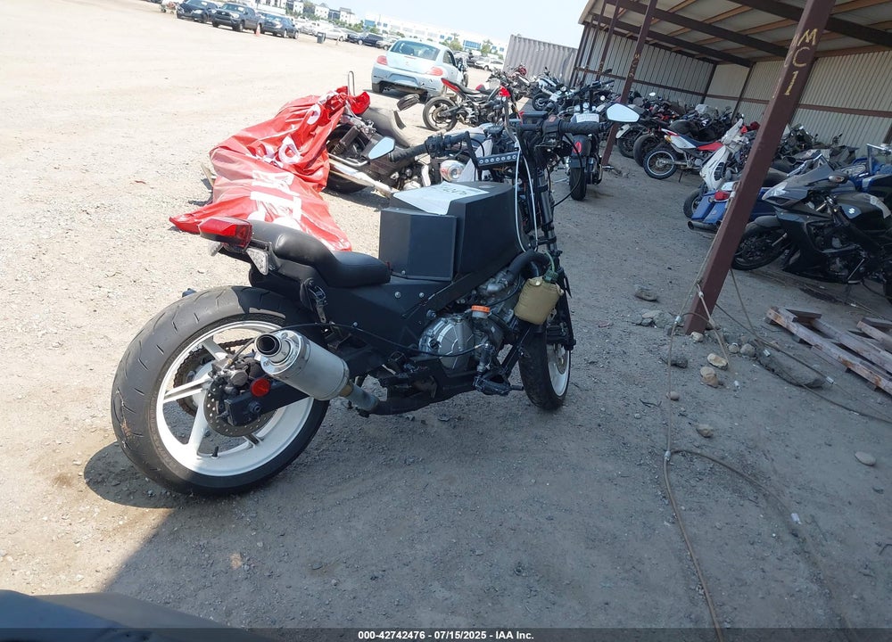 1992 HONDA CBR600 F2 VIN: JH2PC2518NM100695