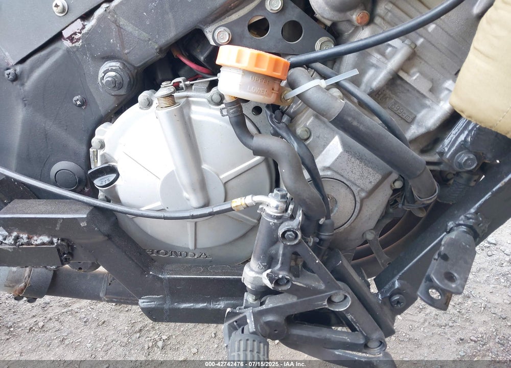 1992 HONDA CBR600 F2 VIN: JH2PC2518NM100695