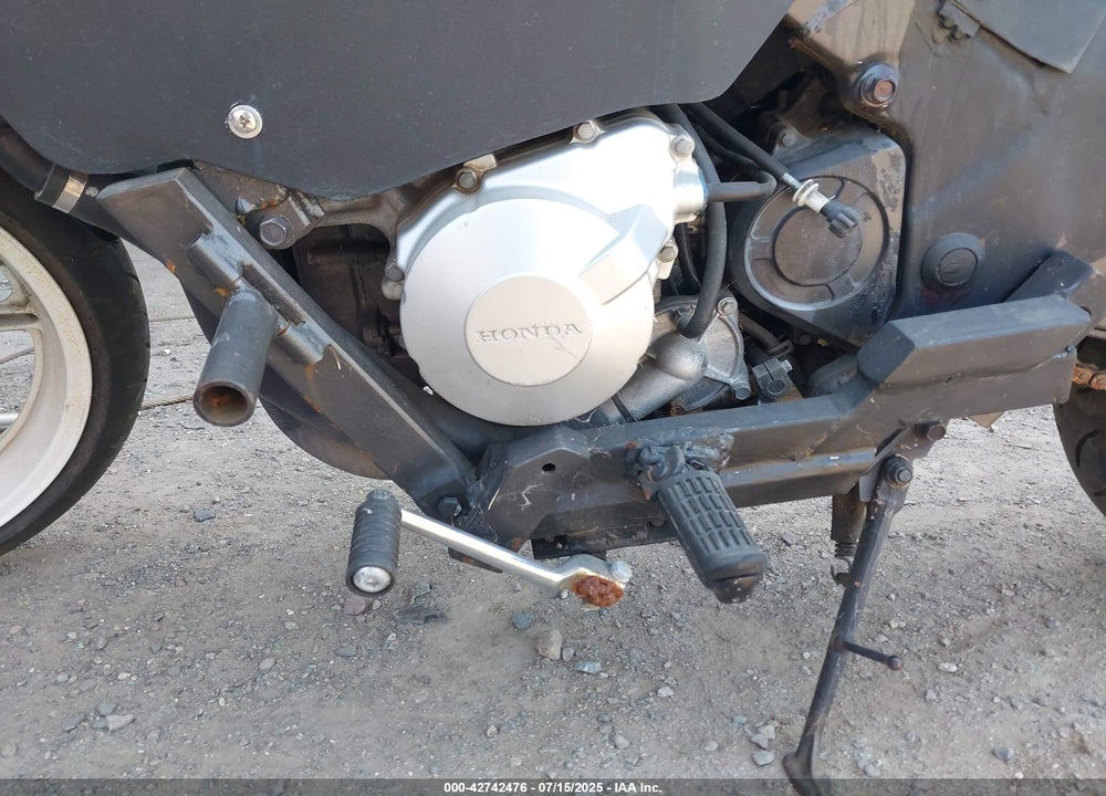 1992 HONDA CBR600 F2 VIN: JH2PC2518NM100695