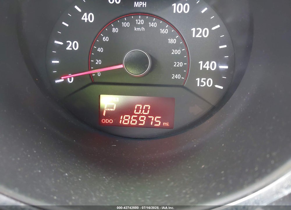 2012 KIA SORENTO VIN: 5XYKT4A69CG213621