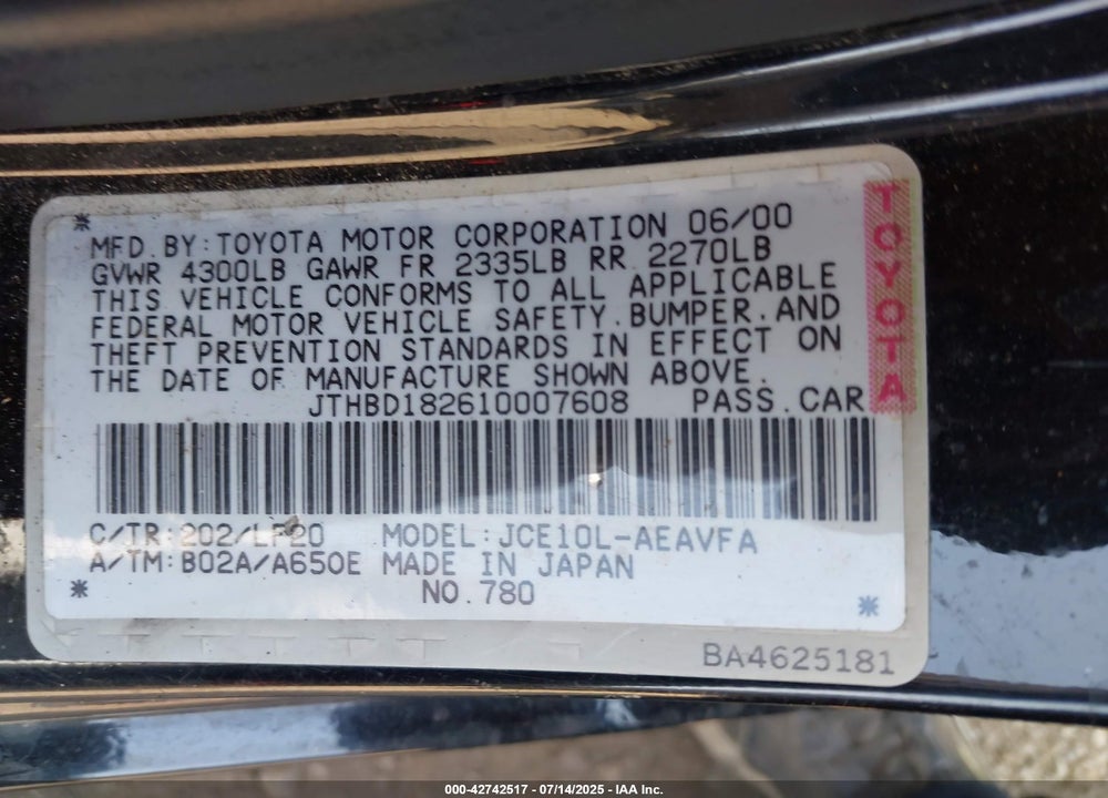 2001 LEXUS IS 300 VIN: JTHBD182610007608