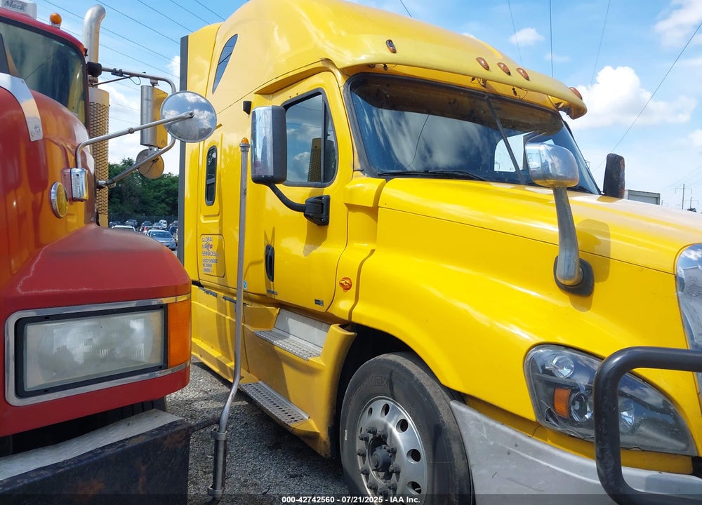 2017 FREIGHTLINER CASCADIA 125 VIN: 3AKJGLDR7HSHX1253