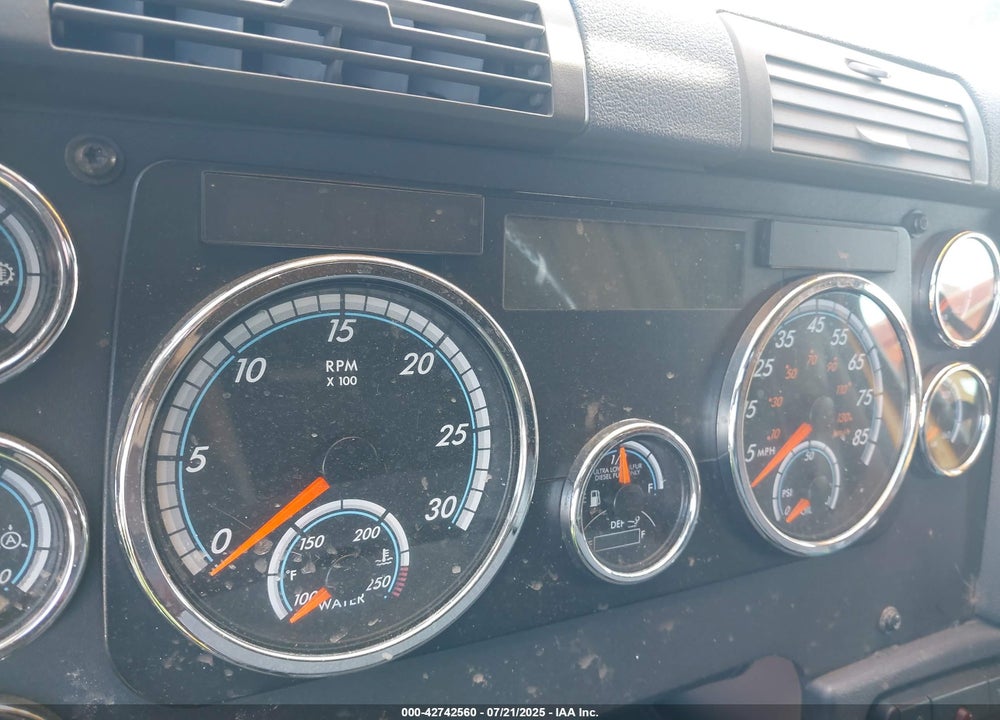 2017 FREIGHTLINER CASCADIA 125 VIN: 3AKJGLDR7HSHX1253