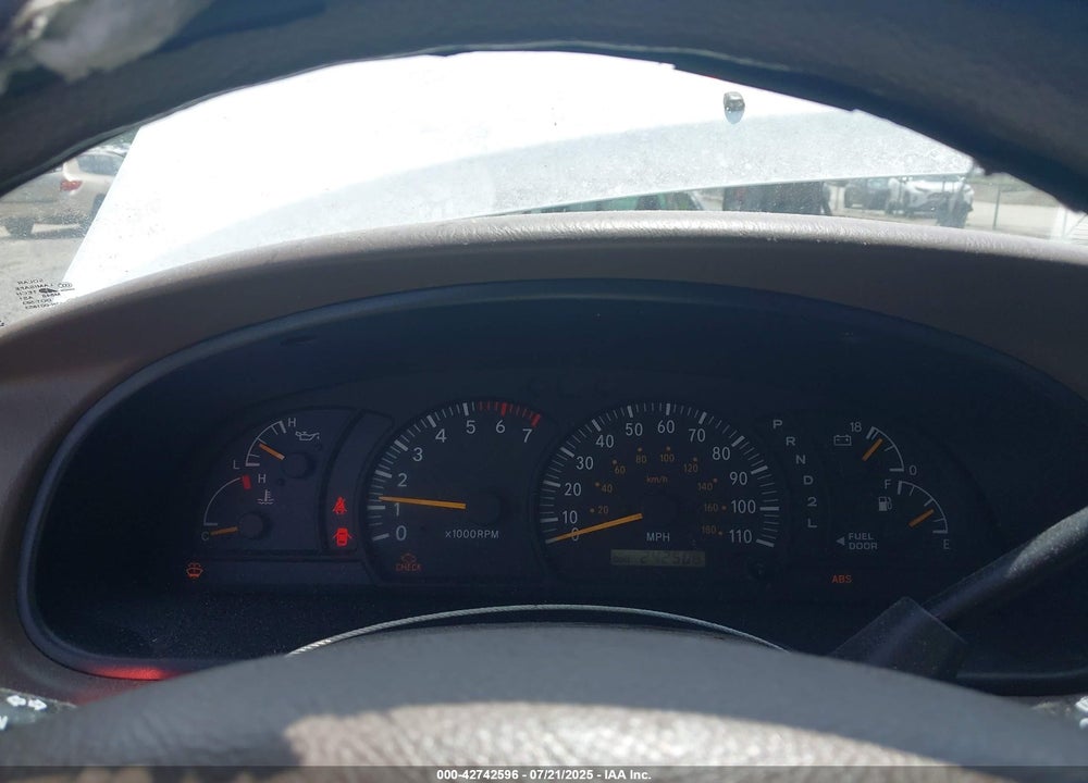 2004 TOYOTA TUNDRA SR5 V8 VIN: 5TBDT44154S453190