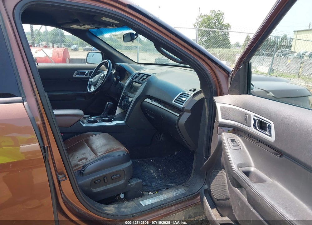 2011 FORD EXPLORER VIN: 1FMHK8F81BGA92332