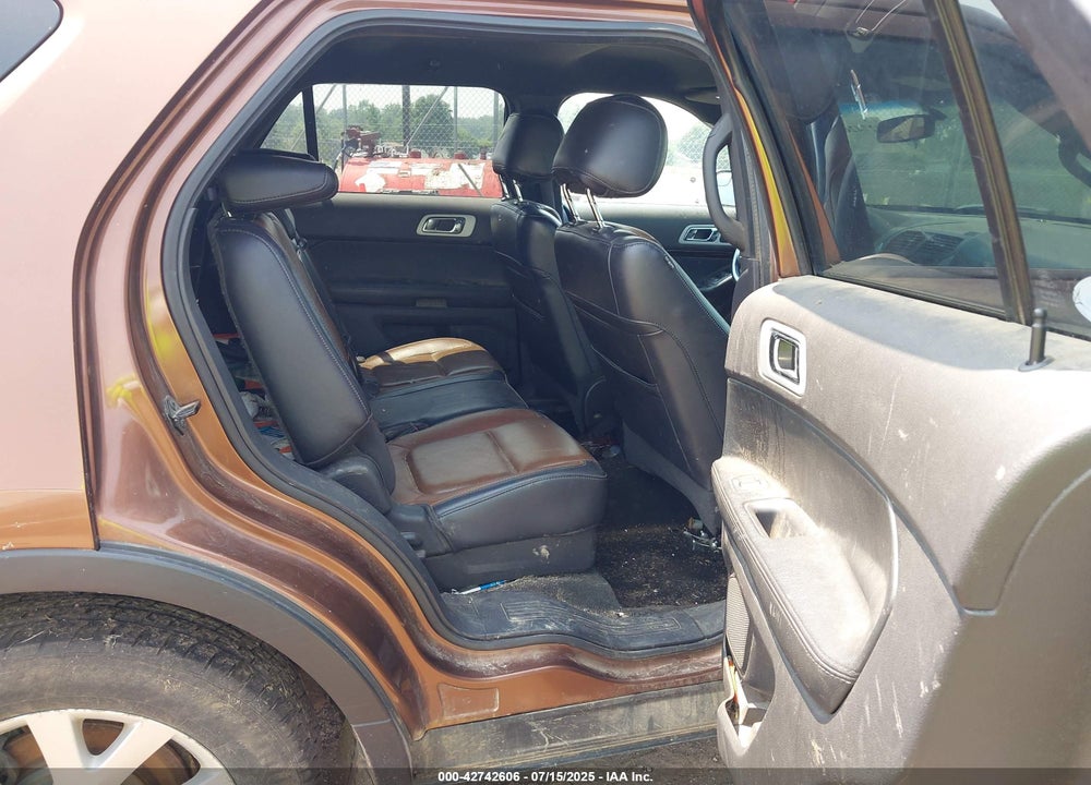 2011 FORD EXPLORER VIN: 1FMHK8F81BGA92332