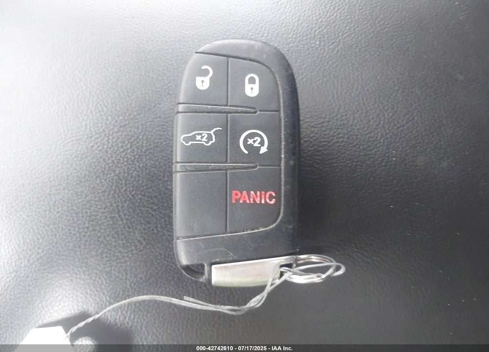 2017 JEEP GRAND CHEROKEE VIN: 1C4RJFBG0HC808120