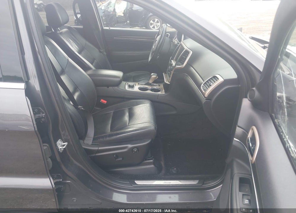 2017 JEEP GRAND CHEROKEE VIN: 1C4RJFBG0HC808120