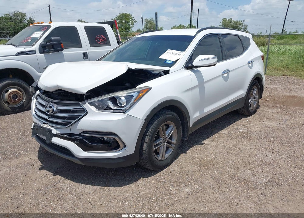 2018 HYUNDAI SANTA FE VIN: 5XYZU3LB5JG543561