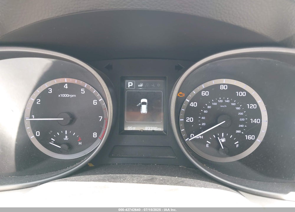 2018 HYUNDAI SANTA FE VIN: 5XYZU3LB5JG543561