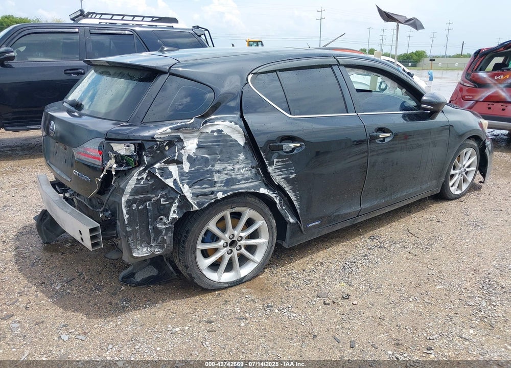 2013 LEXUS CT 200H VIN: JTHKD5BH8D2172430