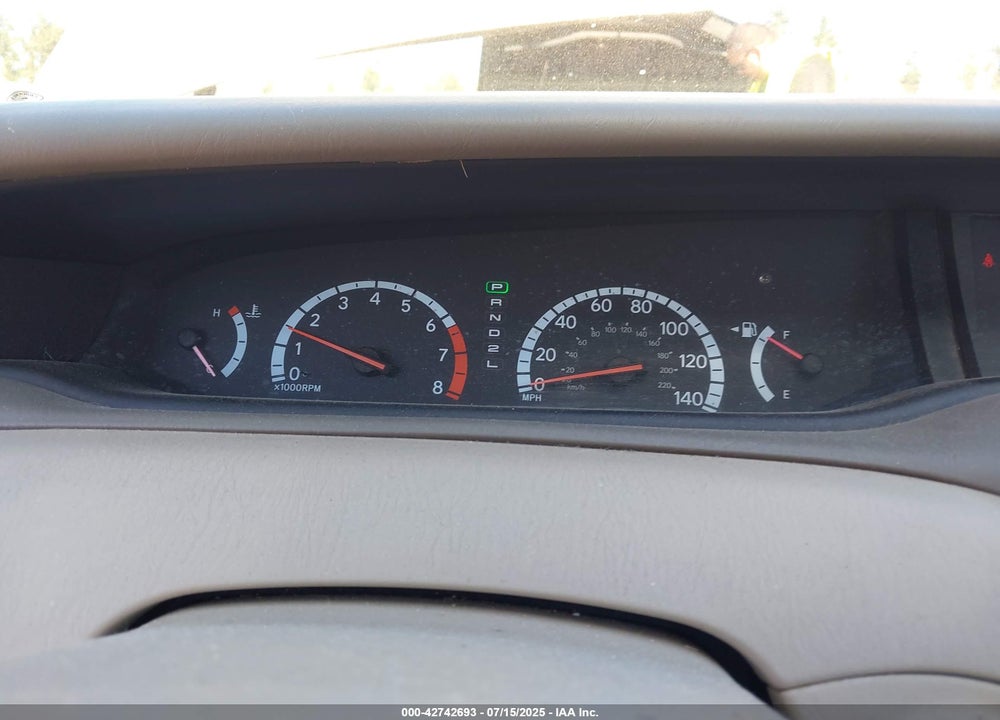 2002 TOYOTA AVALON XL VIN: 4T1BF28B62U227631
