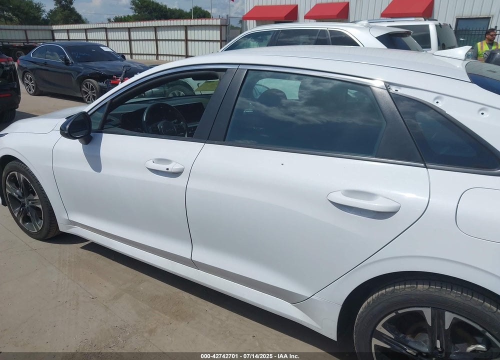 2024 KIA K5 VIN: 5XXG64J25RG248129