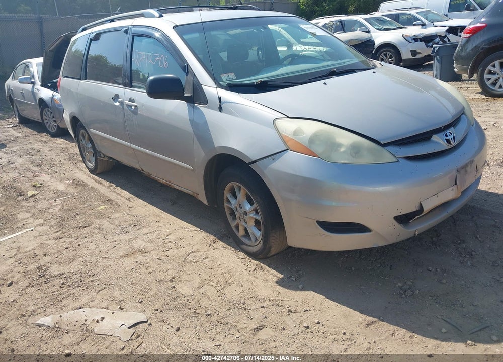 2006 TOYOTA SIENNA LE VIN: 5TDBA23C06S066545