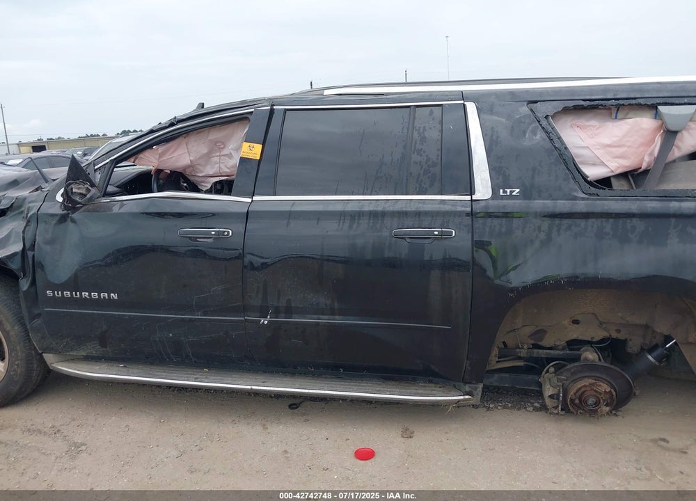 2015 CHEVROLET SUBURBAN 1500 VIN: 1GNSKKKC7FR518477