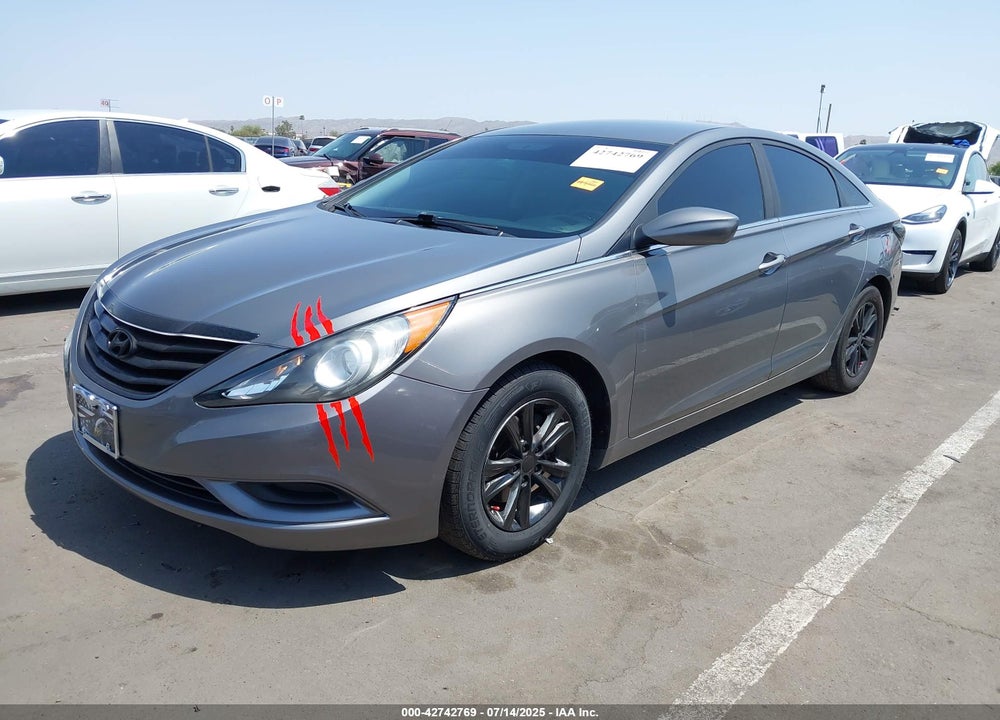 2013 HYUNDAI SONATA VIN: 5NPEB4AC1DH681116