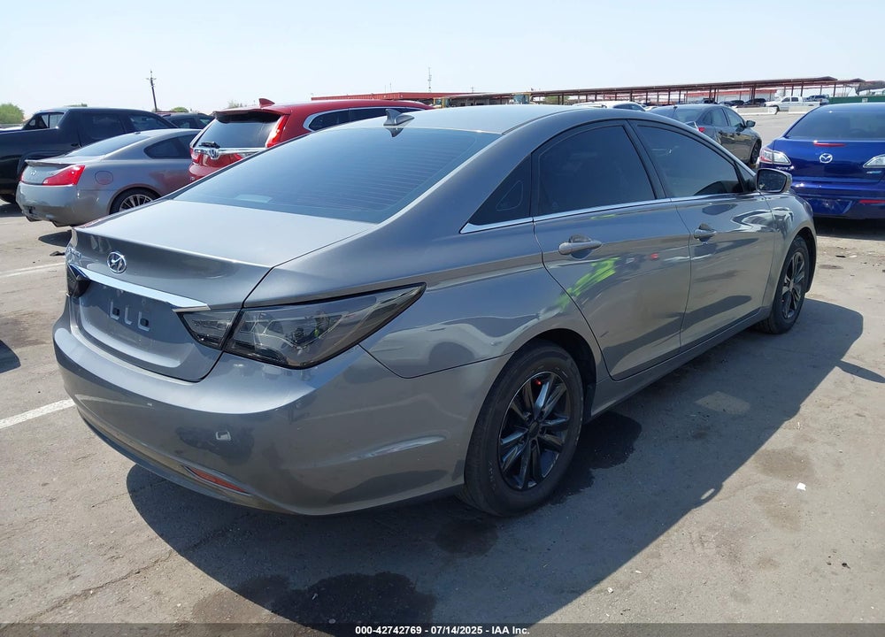 2013 HYUNDAI SONATA VIN: 5NPEB4AC1DH681116