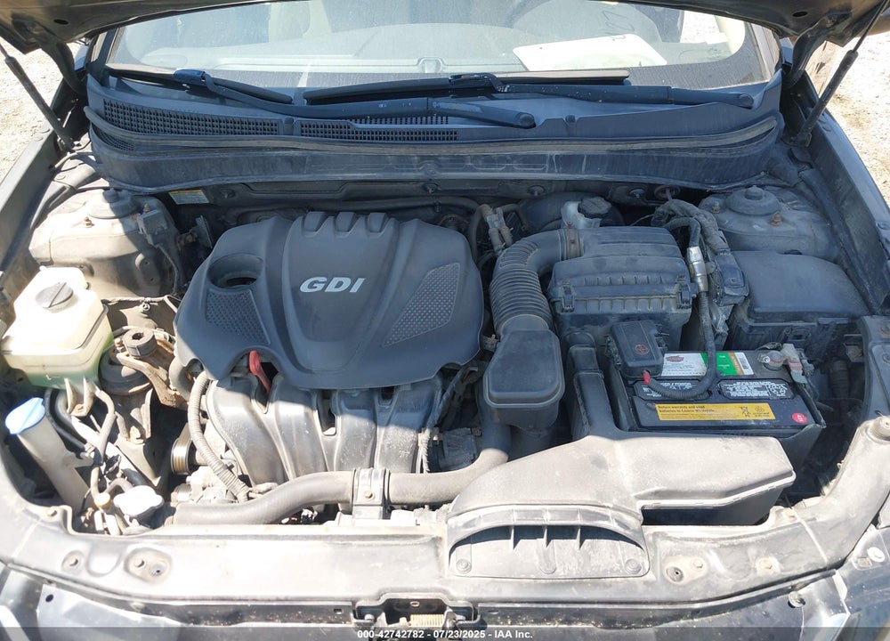 2011 HYUNDAI SONATA VIN: 5NPEB4AC2BH035452
