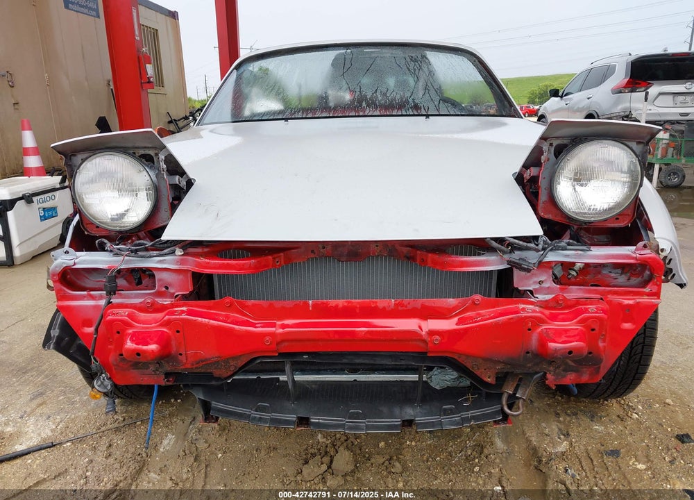1991 MAZDA MX-5 MIATA VIN: JM1NA3513M1216057