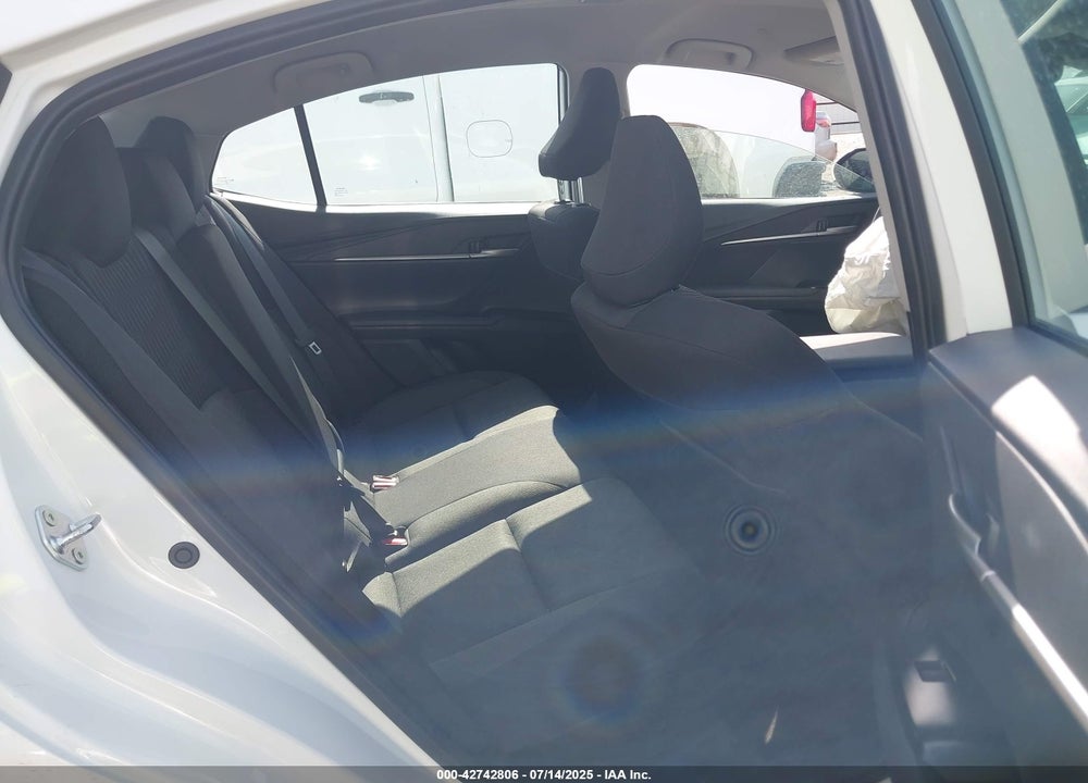 2025 TOYOTA CAMRY LE VIN: 4T1DAACK7SU009304