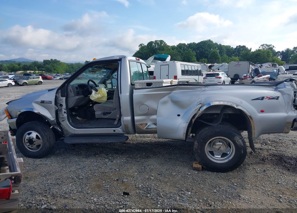 1999 FORD F-350 LARIAT/XL/XLT VIN: 1FTWF33F1XEA79024