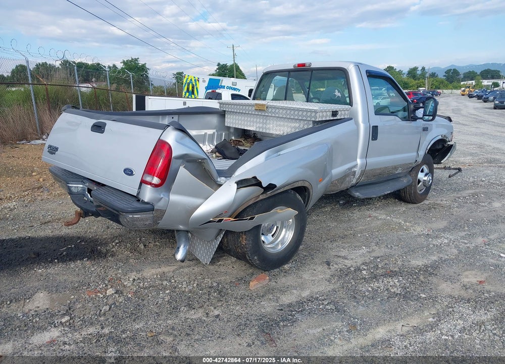1999 FORD F-350 LARIAT/XL/XLT VIN: 1FTWF33F1XEA79024