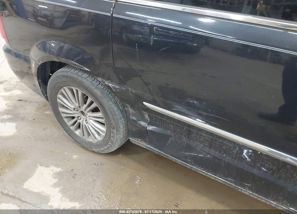 2015 CHRYSLER TOWN & COUNTRY TOURING VIN: 2C4RC1BG9FR673060