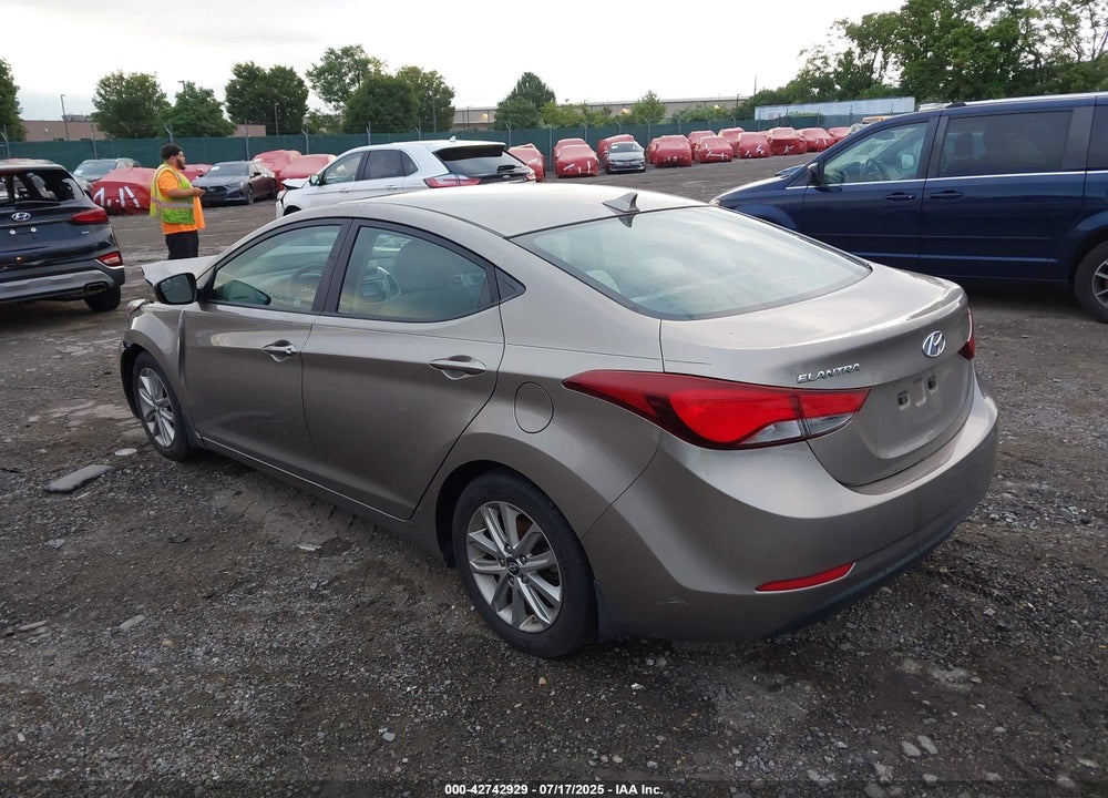 2014 HYUNDAI ELANTRA VIN: 5NPDH4AE9EH469514